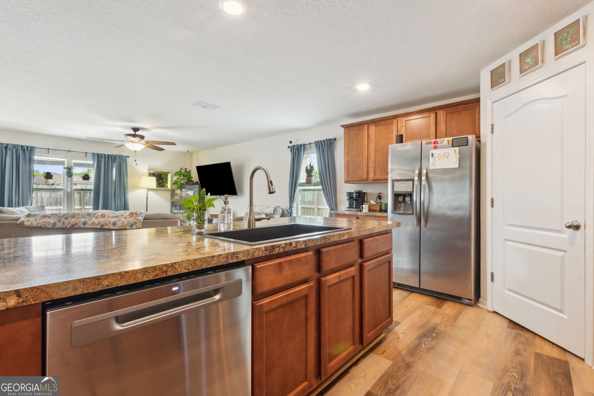 Waters Edge - Residential