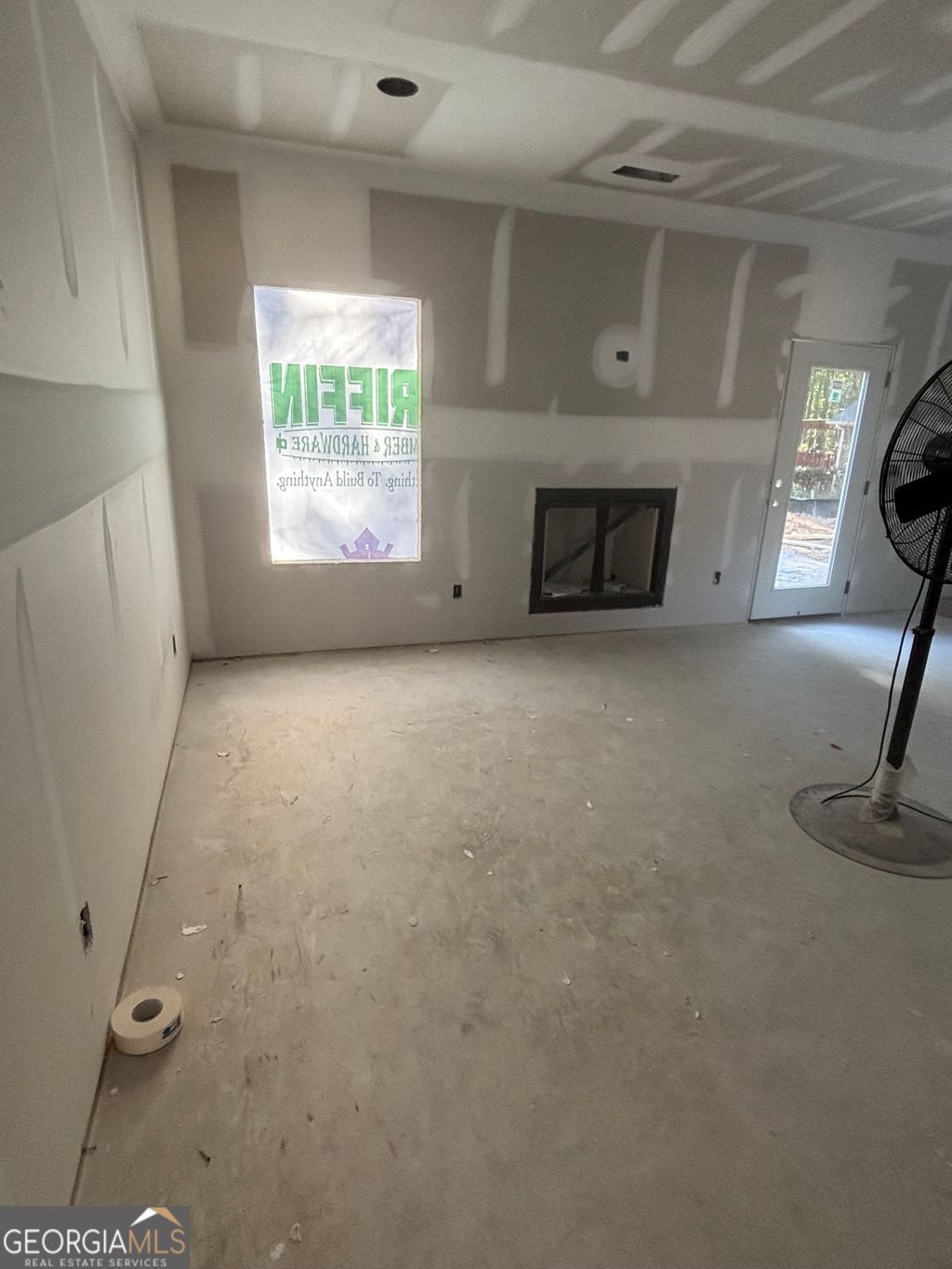 Photo of 422 Maddox Rd, Griffin, GA 30224 (MLS # 10631669)