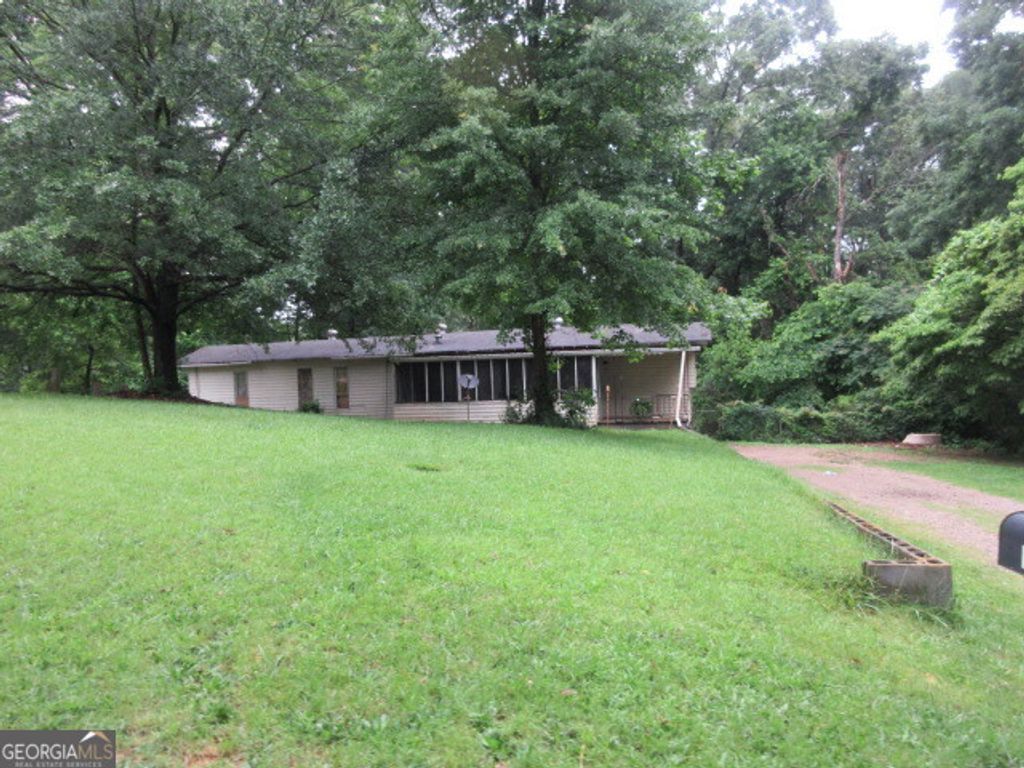 Photo of 125 Highland Circle, Stockbridge, GA 30281 (MLS # 10651529)