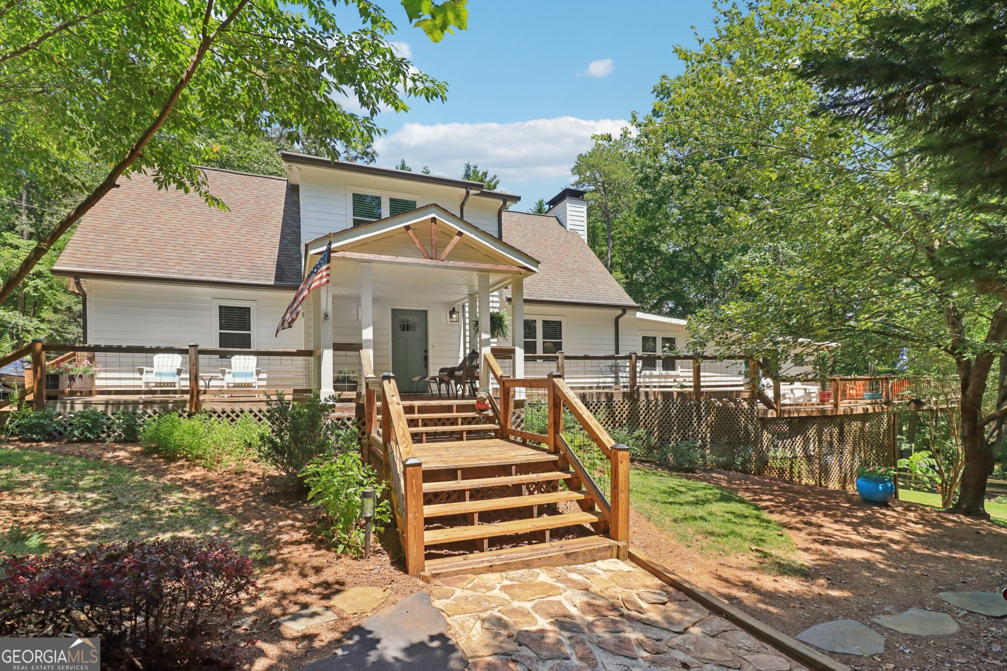 80 Eastview DR