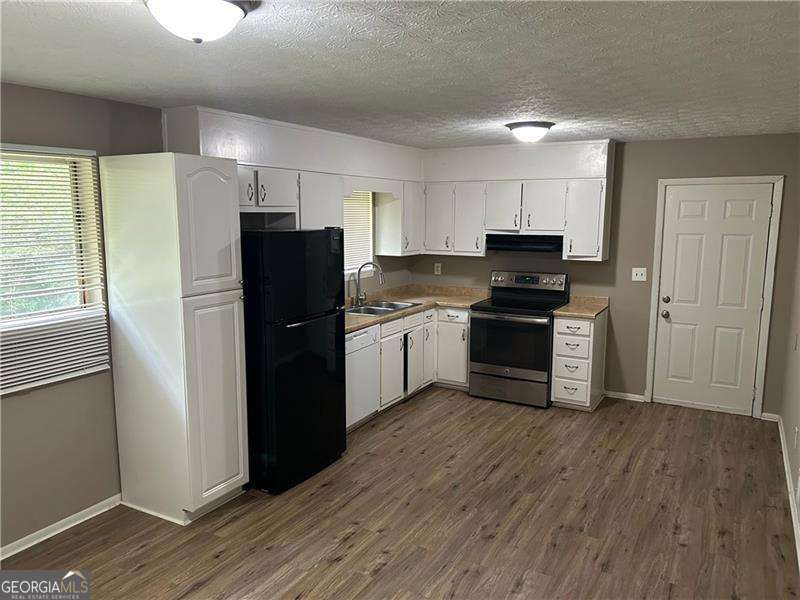 8415 Magnolia DR