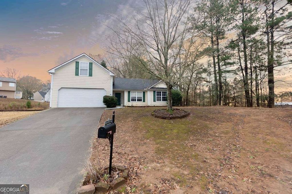 Photo of 2881 Golden Club Bend, Austell, GA 30106 (MLS # 10655135)