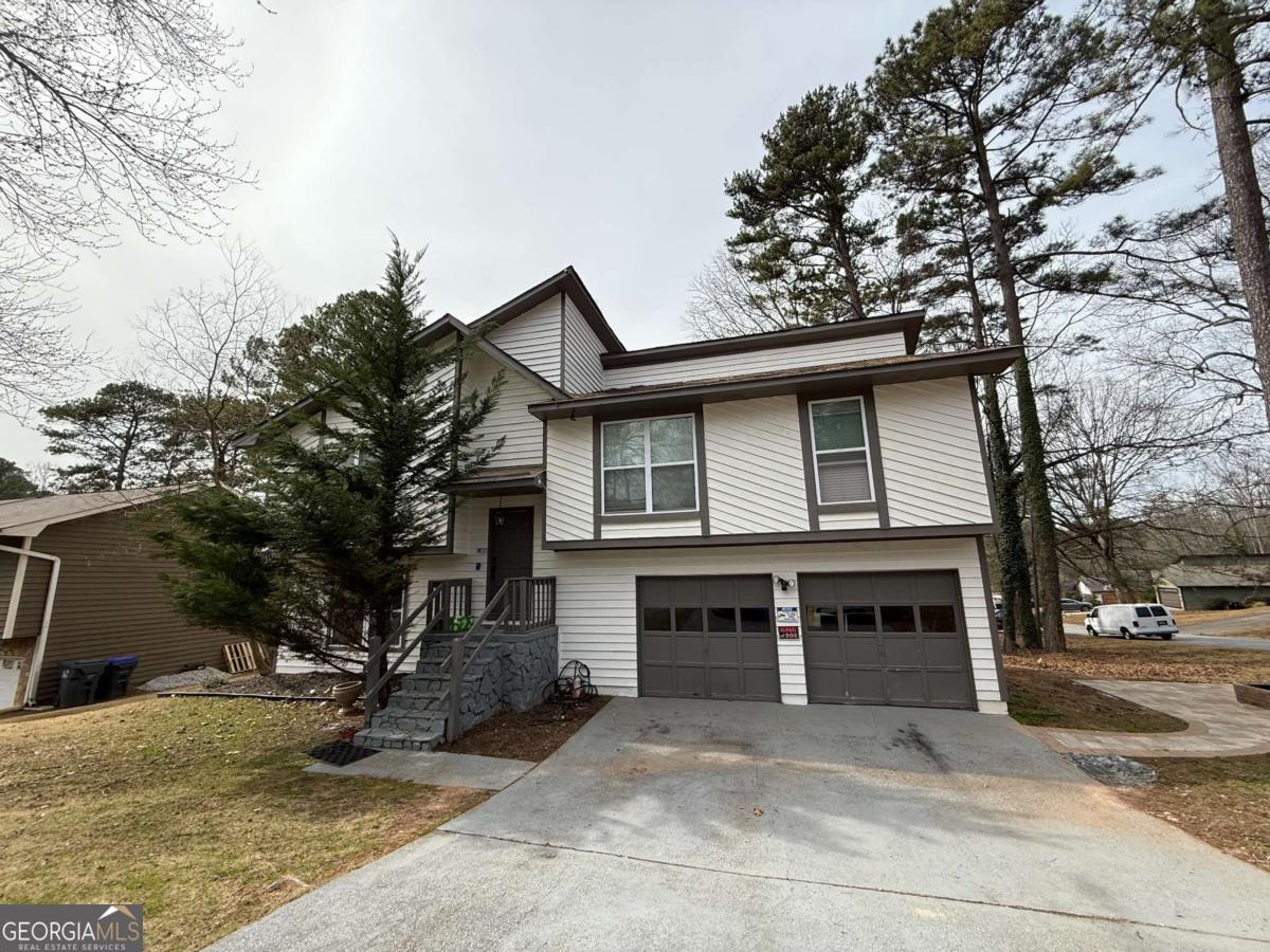 1020 Park Forest DR NW