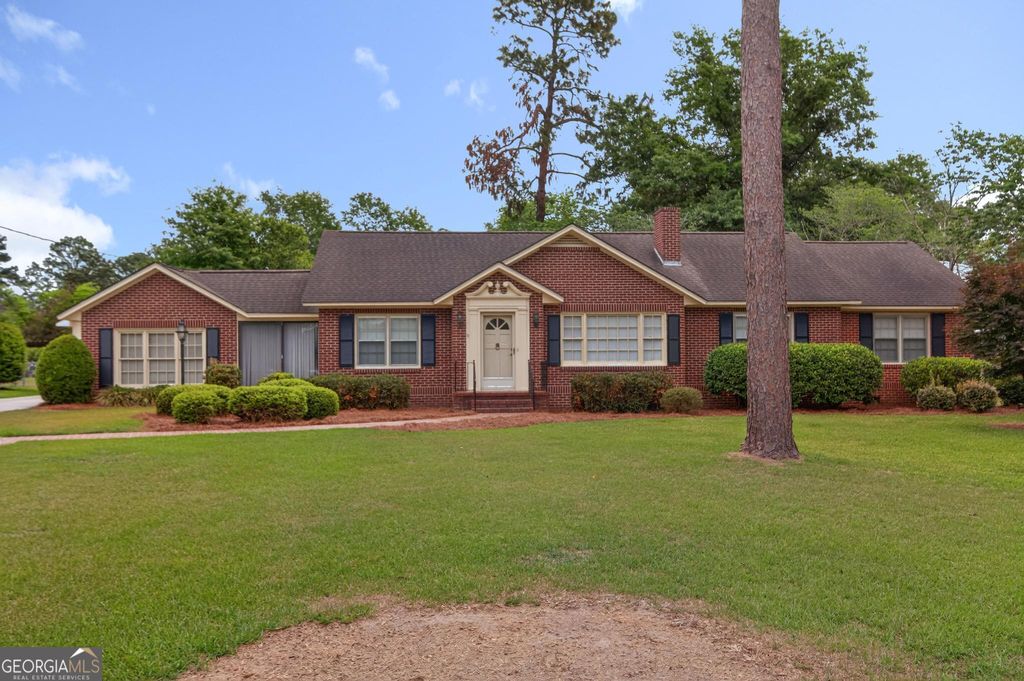 Photo of 447 S College Street, Metter, GA 30439 (MLS # 10757146)