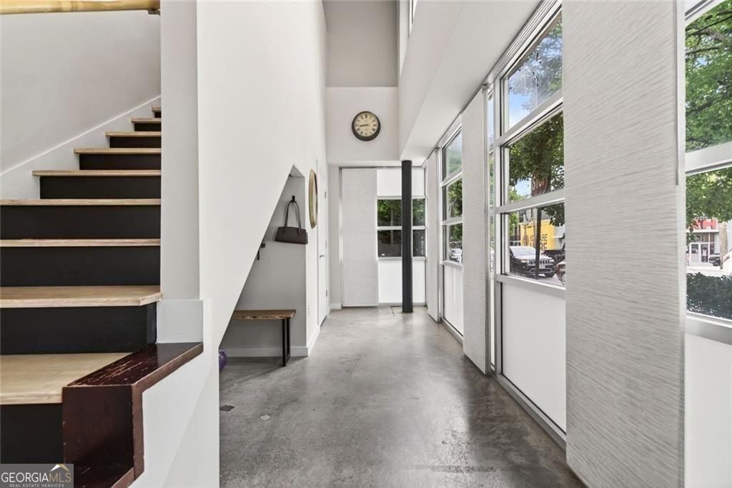 752 Moreland AVE 8