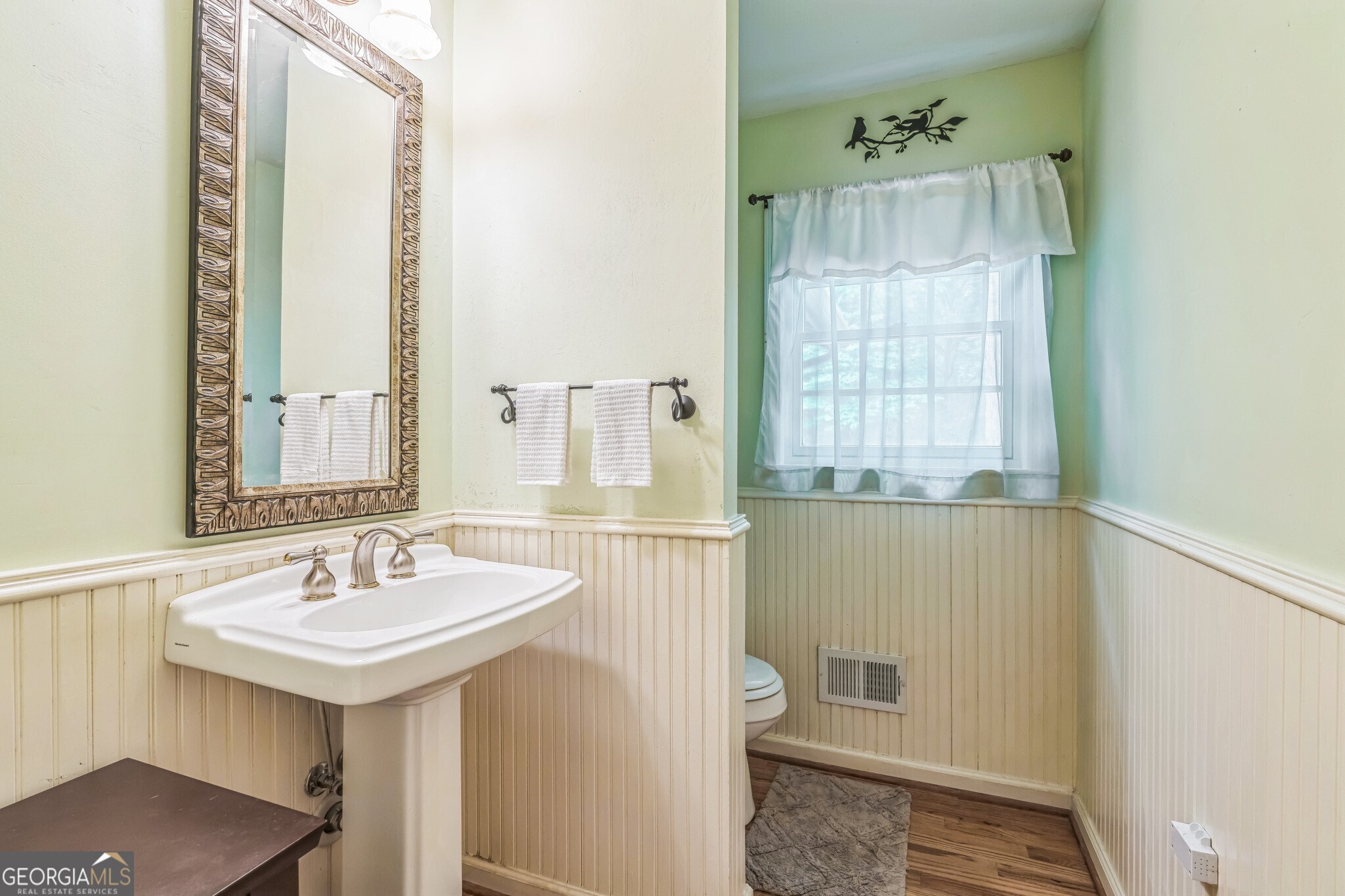 Atlanta, Georgia 30328, United States, 4 Bedrooms Bedrooms, ,4 BathroomsBathrooms,Residential,Active,139811