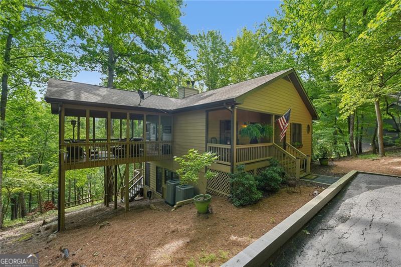 1482 Valley View DR