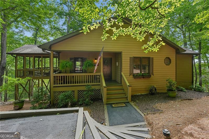 1482 Valley View DR