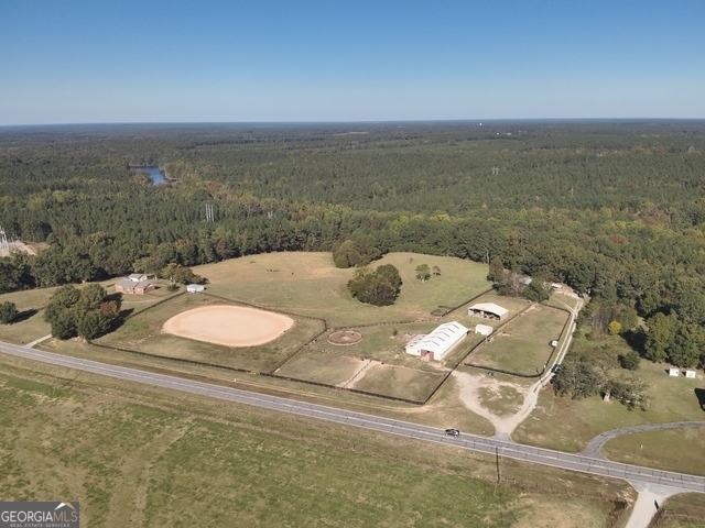 574 Comer RD