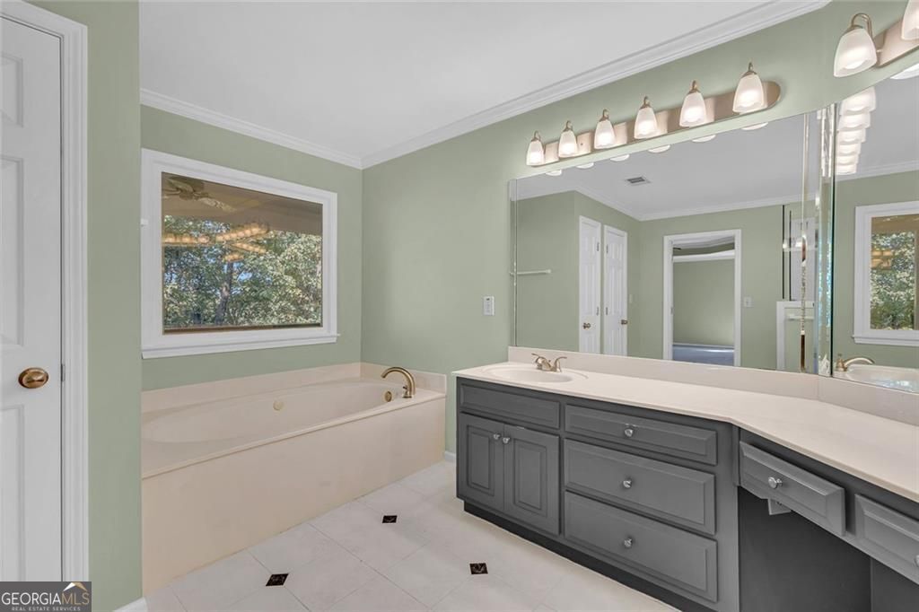 CHARTWELL - Residential