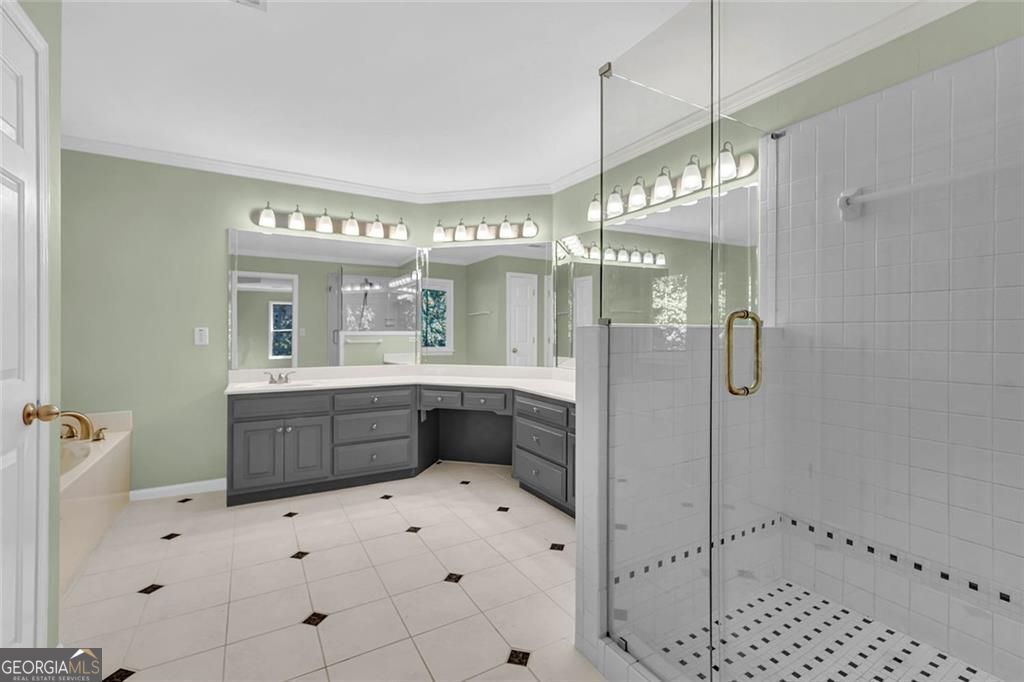 CHARTWELL - Residential