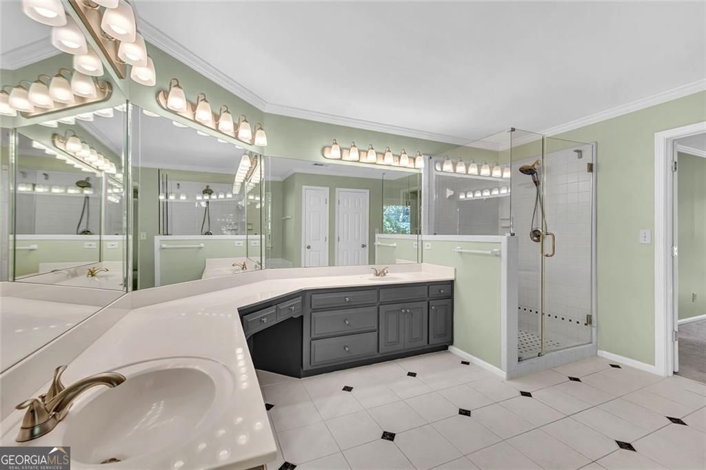 CHARTWELL - Residential