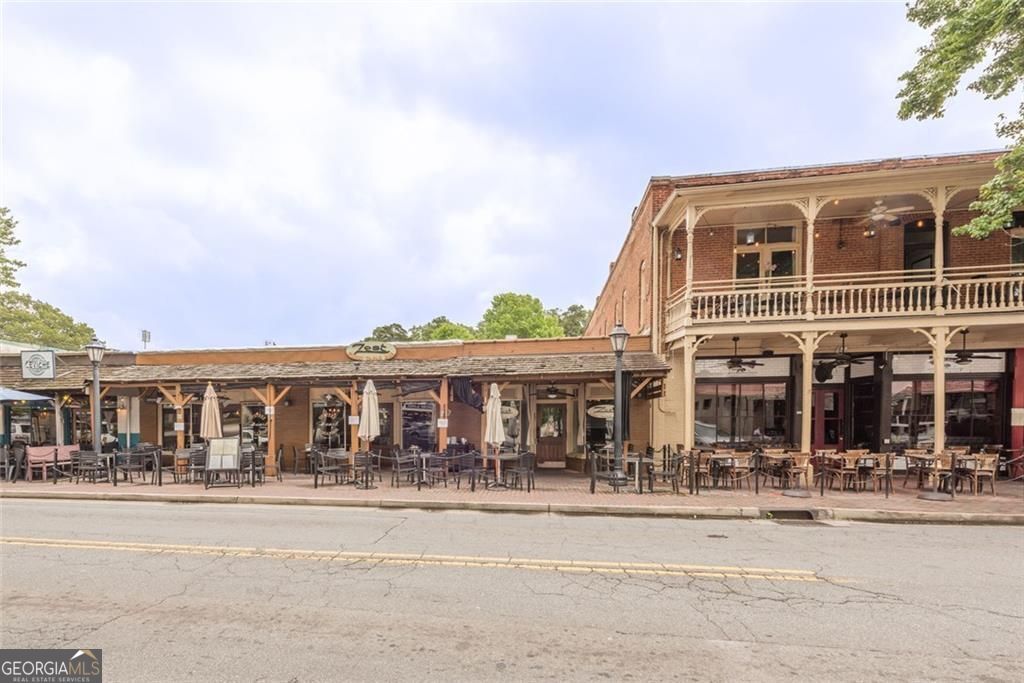 CHARTWELL - Residential