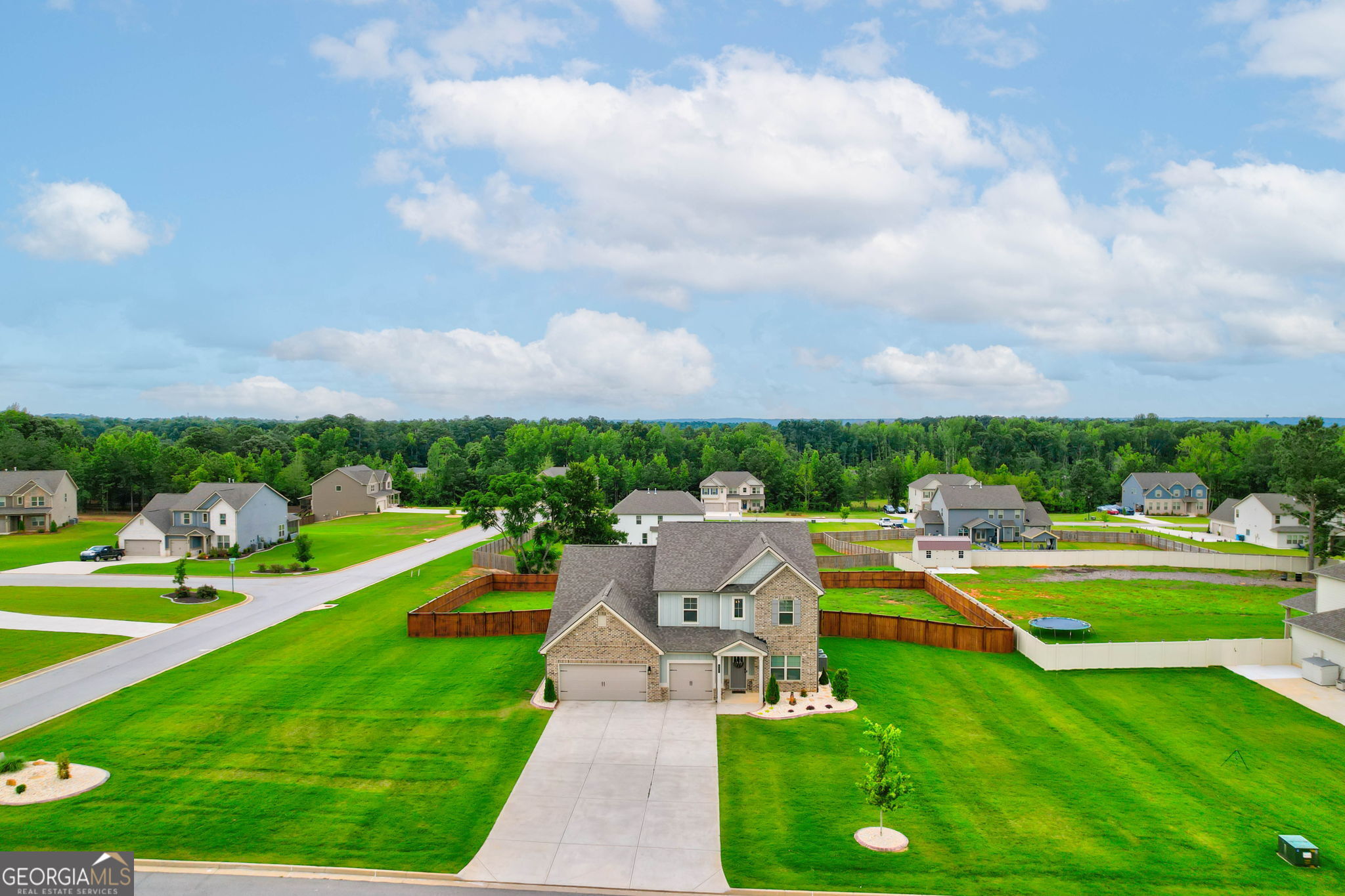 601 Dyer DR