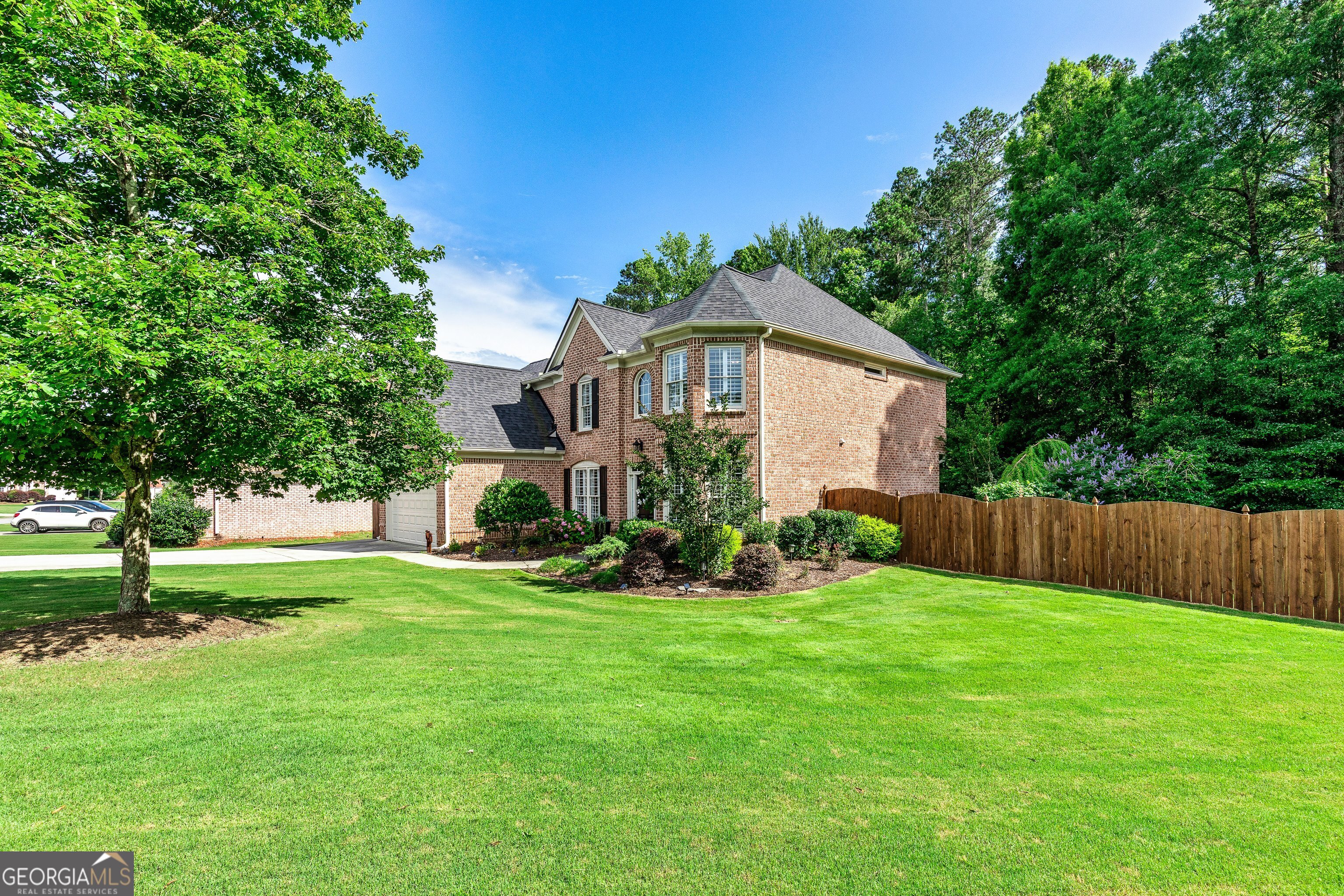 1605 Cascade Overlook