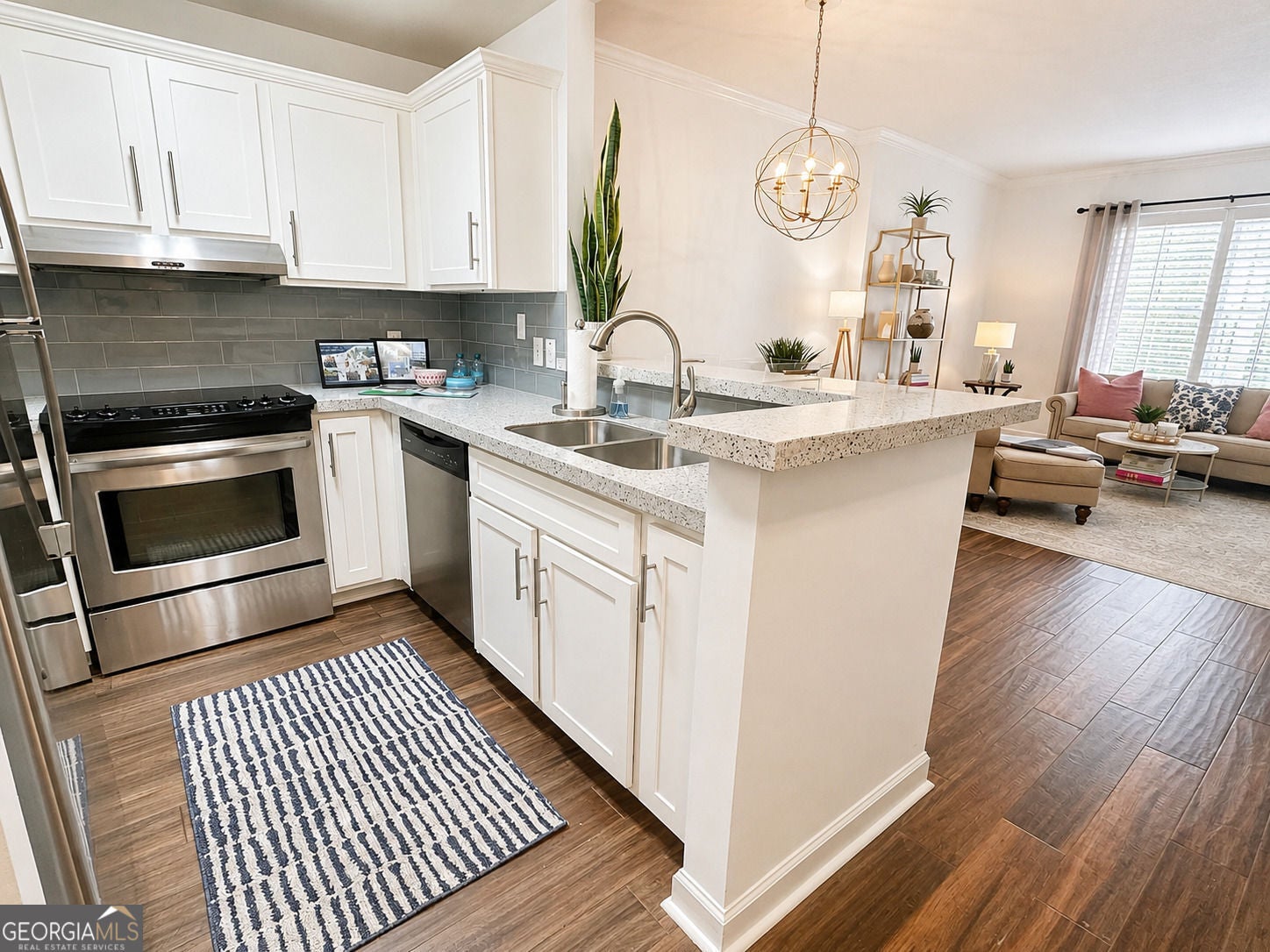 1101 Juniper ST NE APT 616