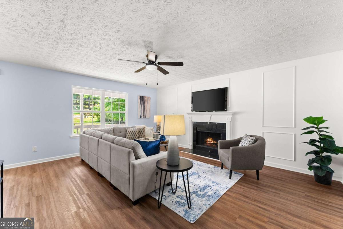 4722 Middleboro LN