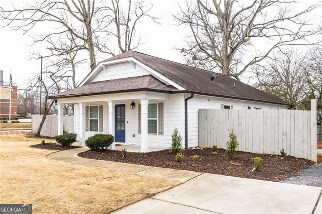 Photo of 1490 Darnell Road SE, Marietta, GA 30060 (MLS # 10680492)