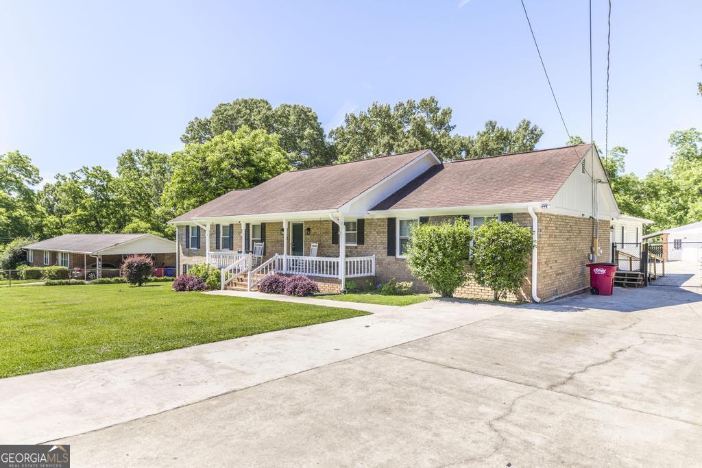3710 Sandy CIR