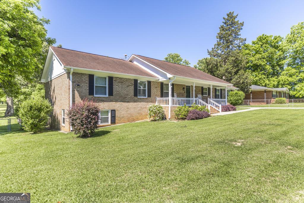 3710 Sandy CIR