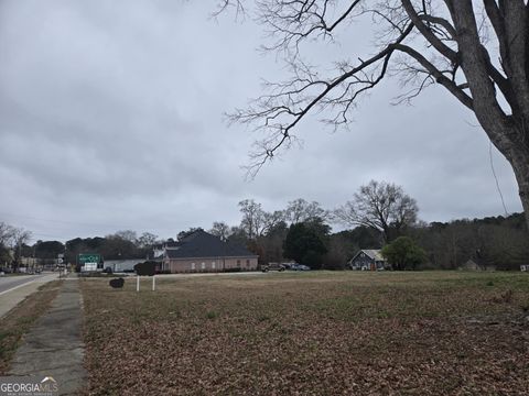 Photo of 323 Brookwood Avenue, Jackson, GA 30233 (MLS # 10665351)