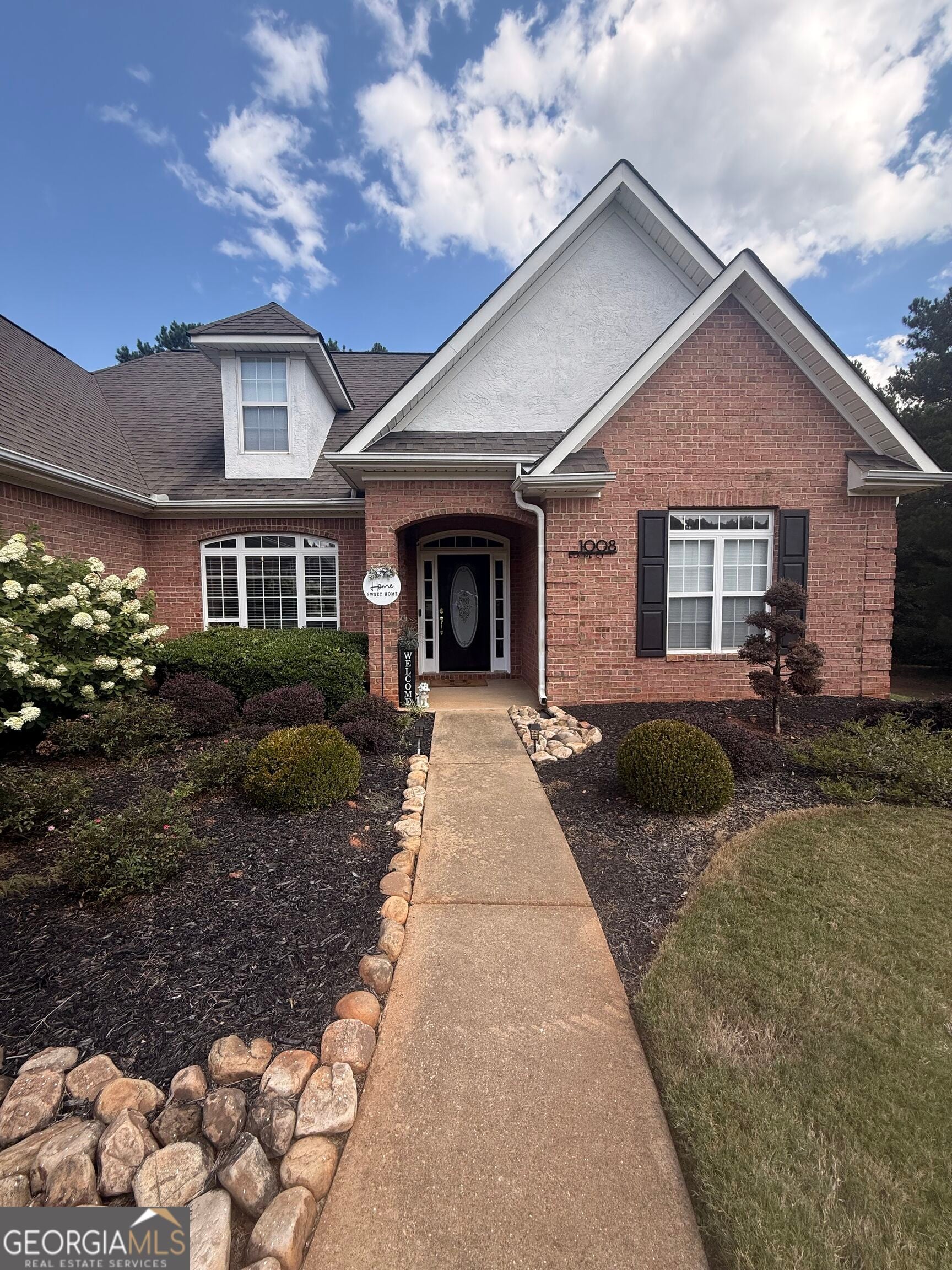 1008 Elaine CT