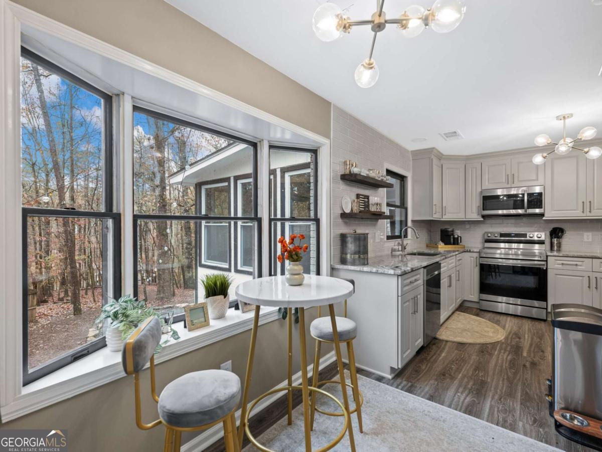 Lakeshore - Residential Lease
