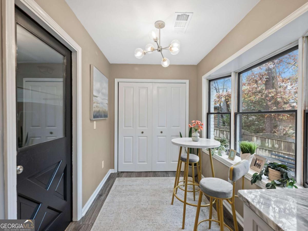 Lakeshore - Residential Lease