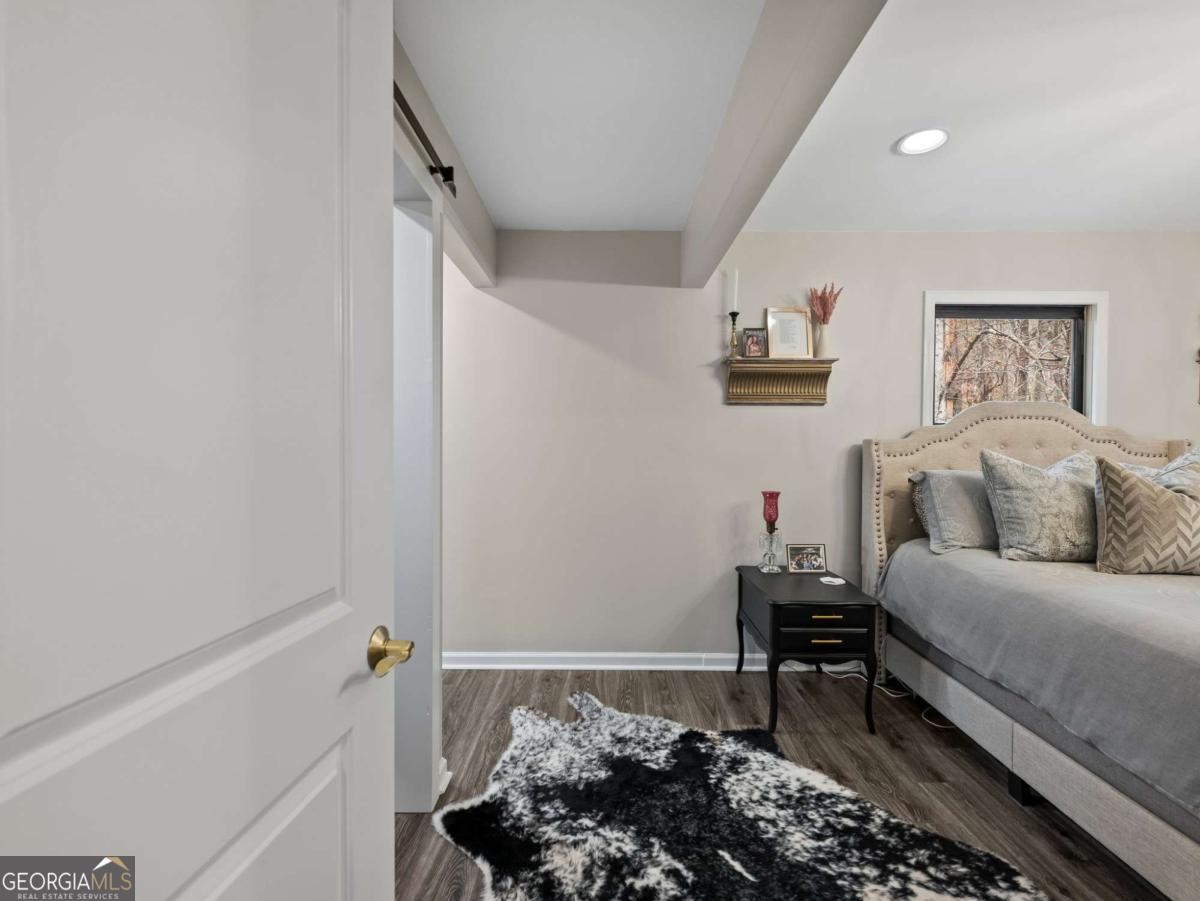 Lakeshore - Residential Lease