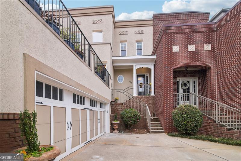 320 Town Center AVE U206B