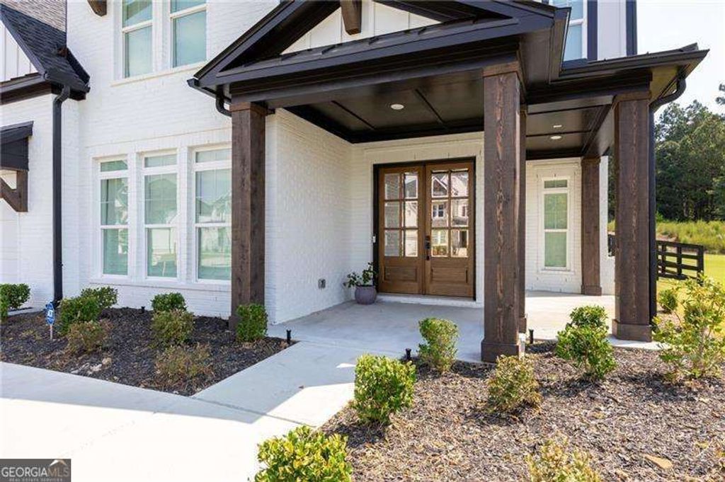 Photo of 1043 Ridgeview Road, Woodstock, GA 30188 (MLS # 10679897)