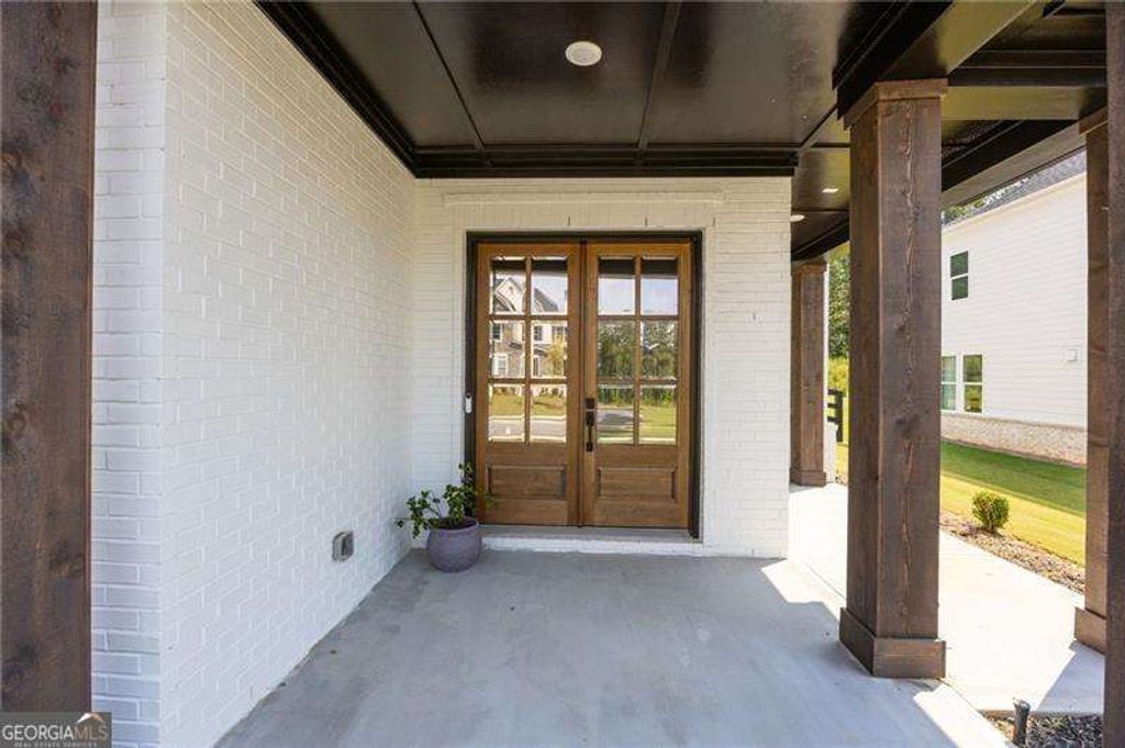 Photo of 1043 Ridgeview Road, Woodstock, GA 30188 (MLS # 10679897)