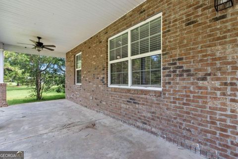 A home in Folkston