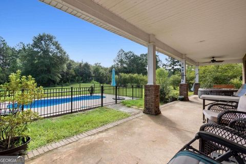 A home in Folkston