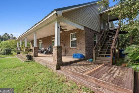 A home in Folkston