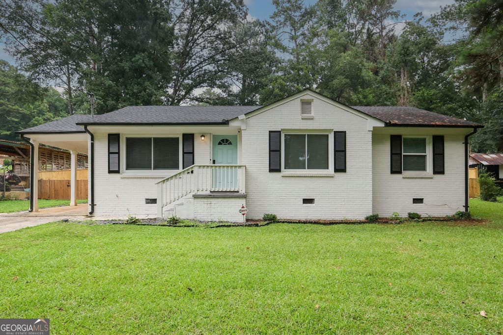 Photo of 2218 Dodson Drive, East Point, GA 30344 (MLS # 10816137)