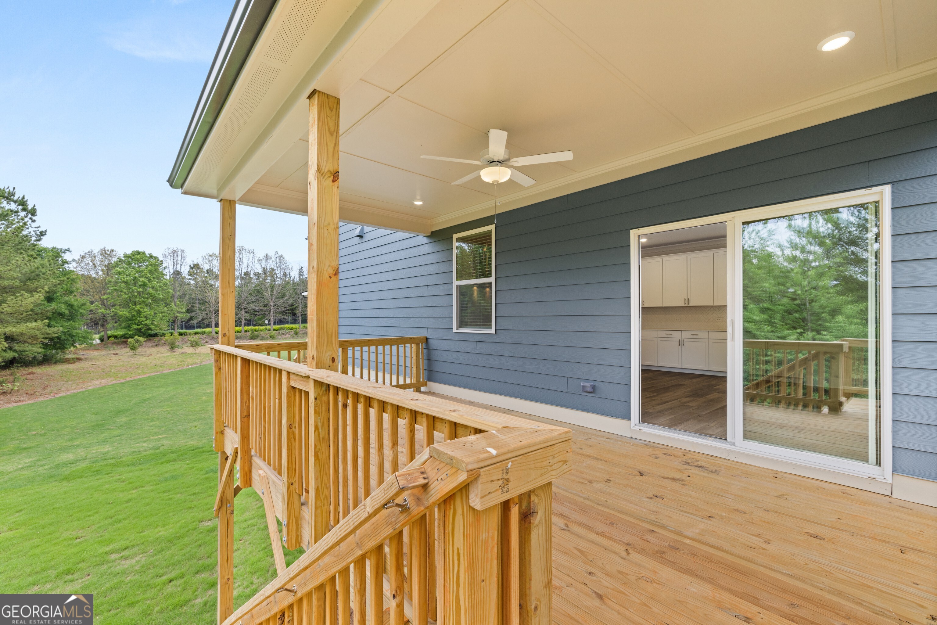 1551 Longleaf CT