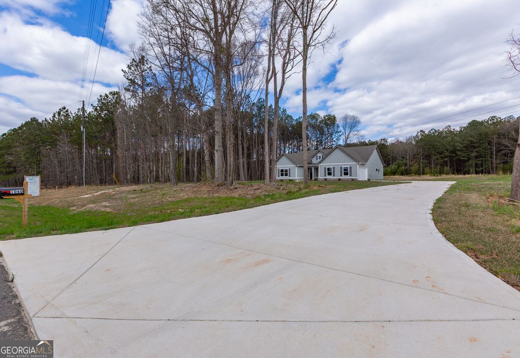 Photo of 1060 Patterson Road, Griffin, GA 30223 (MLS # 10700437)