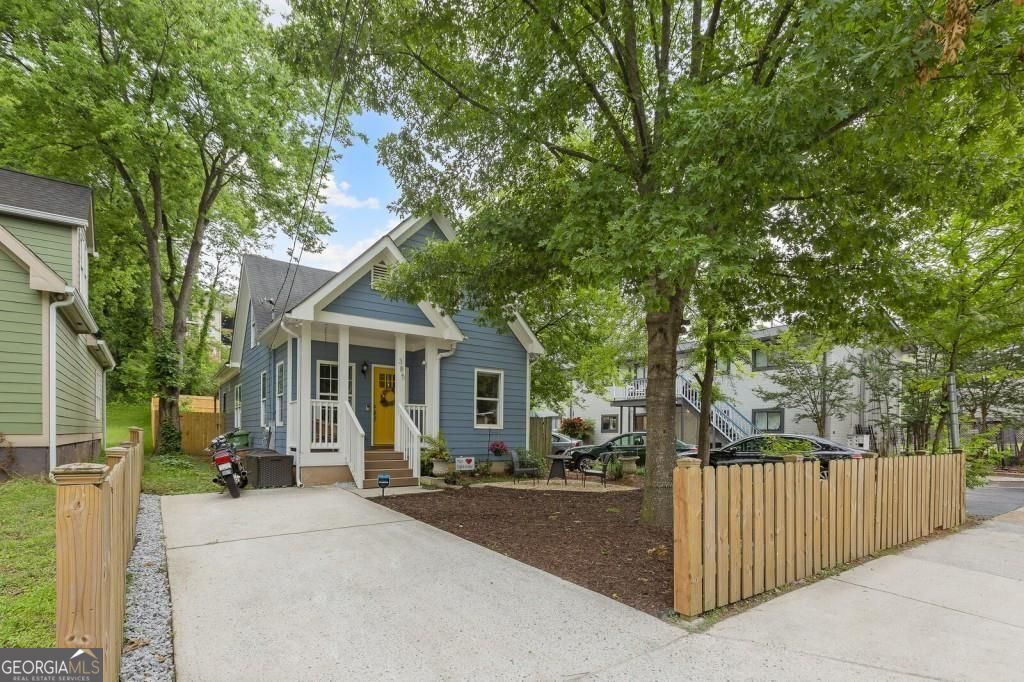 385 Elm ST NW