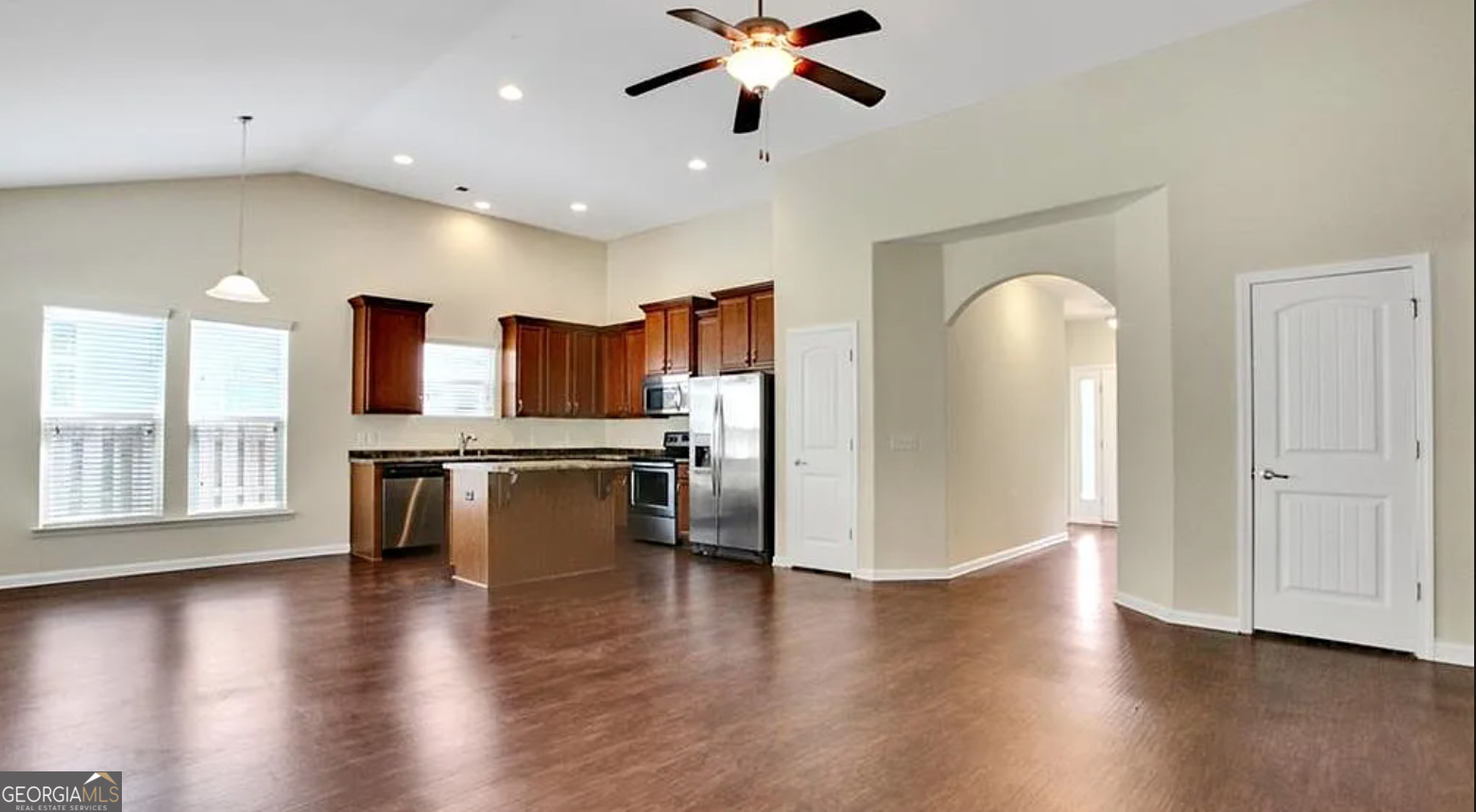 176 Calm Oak CIR