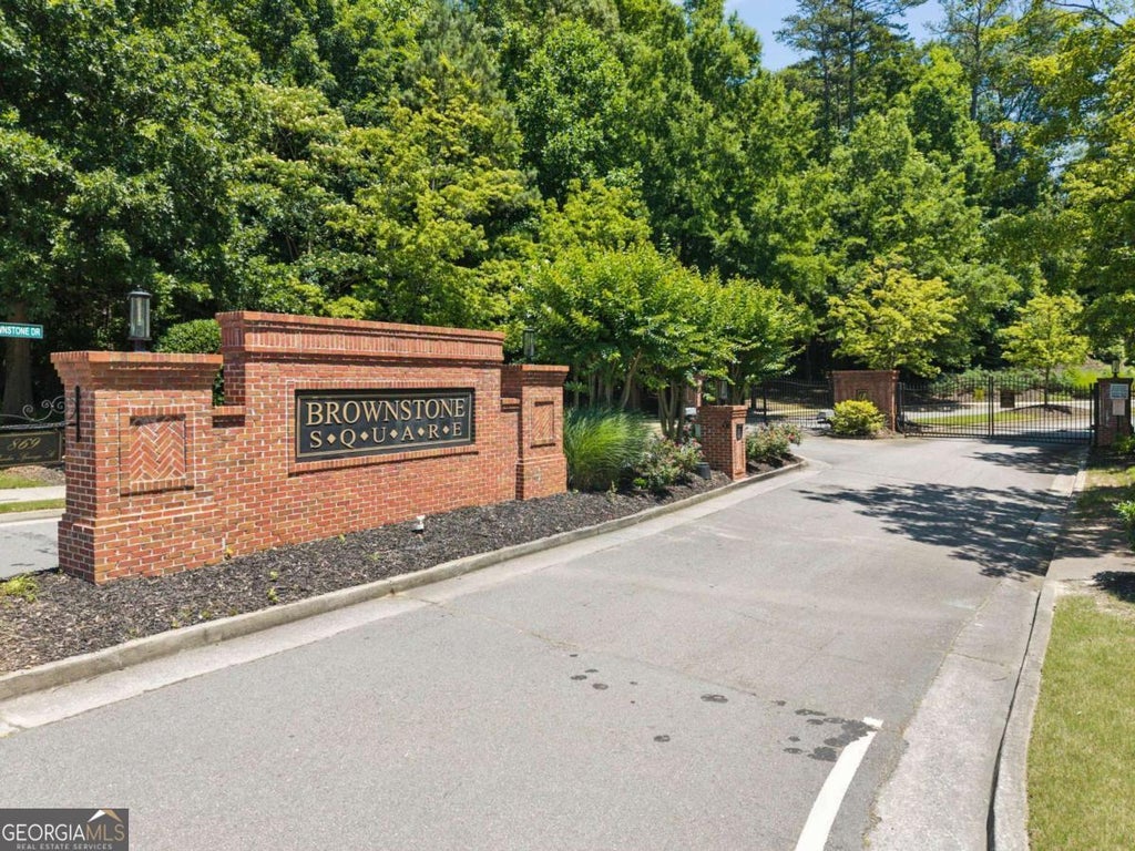 Photo of 1075 Brownstone Drive #23, Marietta, GA 30008 (MLS # 10780920)