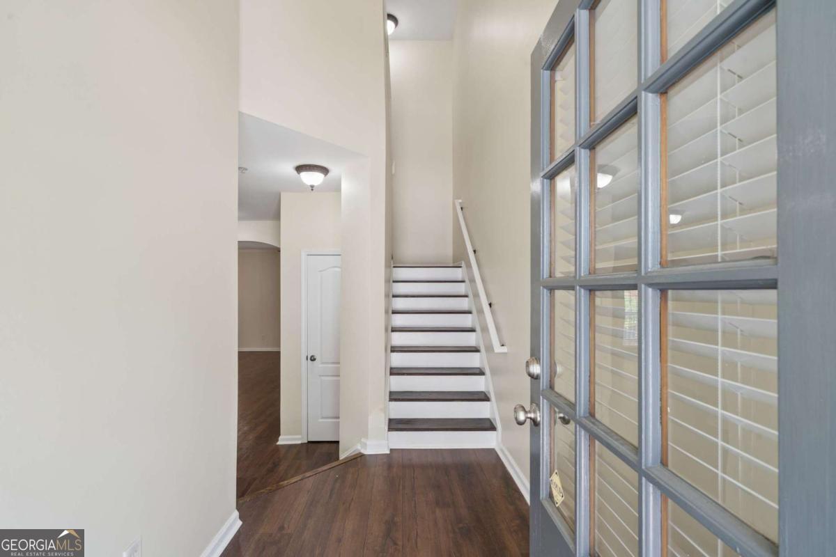 1075 Brownstone DR 23