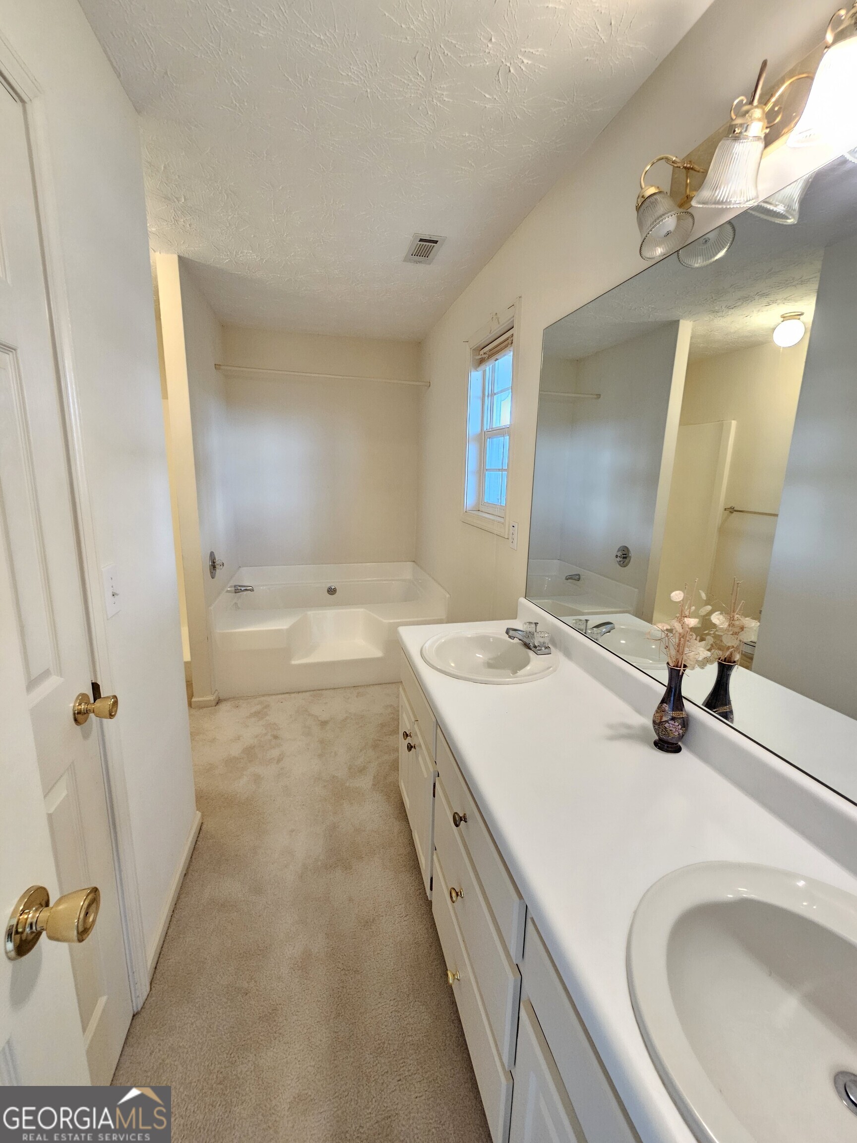 Snellville, Georgia 30039, United States, 3 Bedrooms Bedrooms, ,2 BathroomsBathrooms,Residential,Active,80529