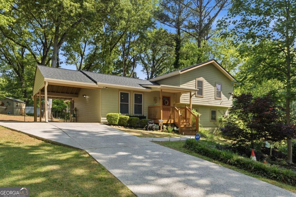 Photo of 1850 Branch View Drive, Marietta, GA 30062 (MLS # 10759995)