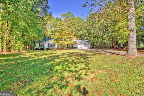 A home in Newnan