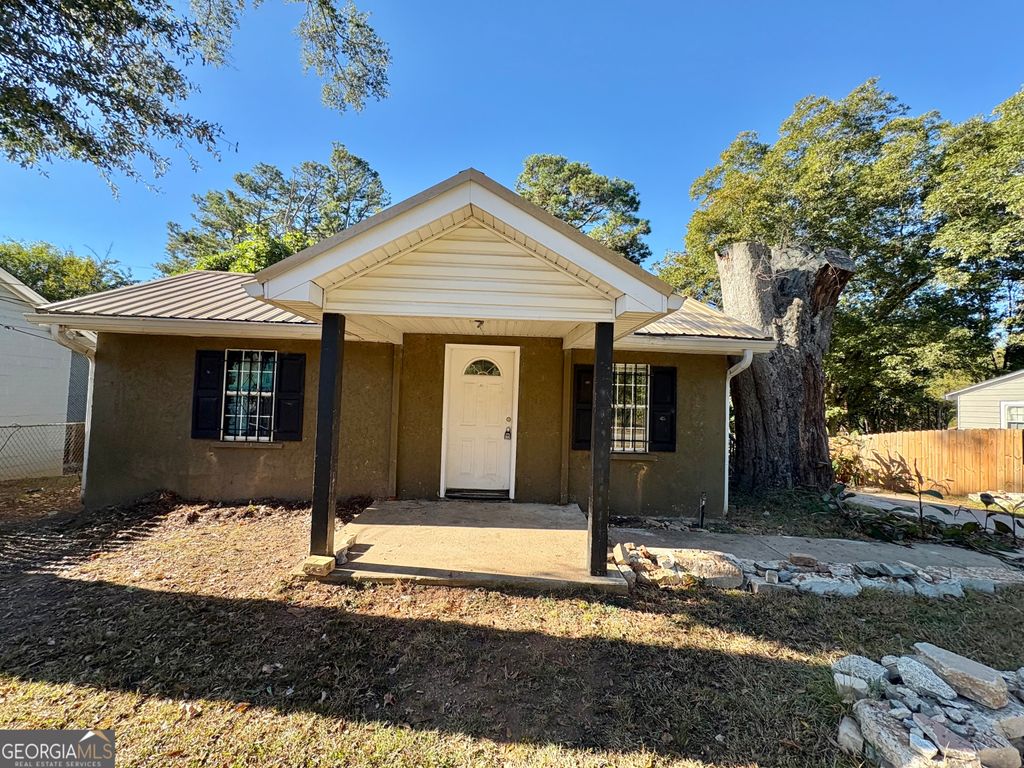 Photo of 267 E Broad Street, Newnan, GA 30263 (MLS # 10632823)