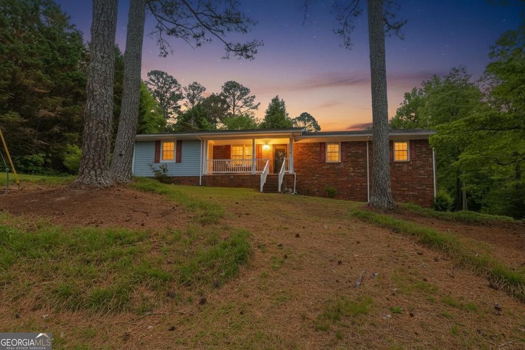 Photo of 69 Morningside Drive, LaFayette, GA 30728 (MLS # 10762366)