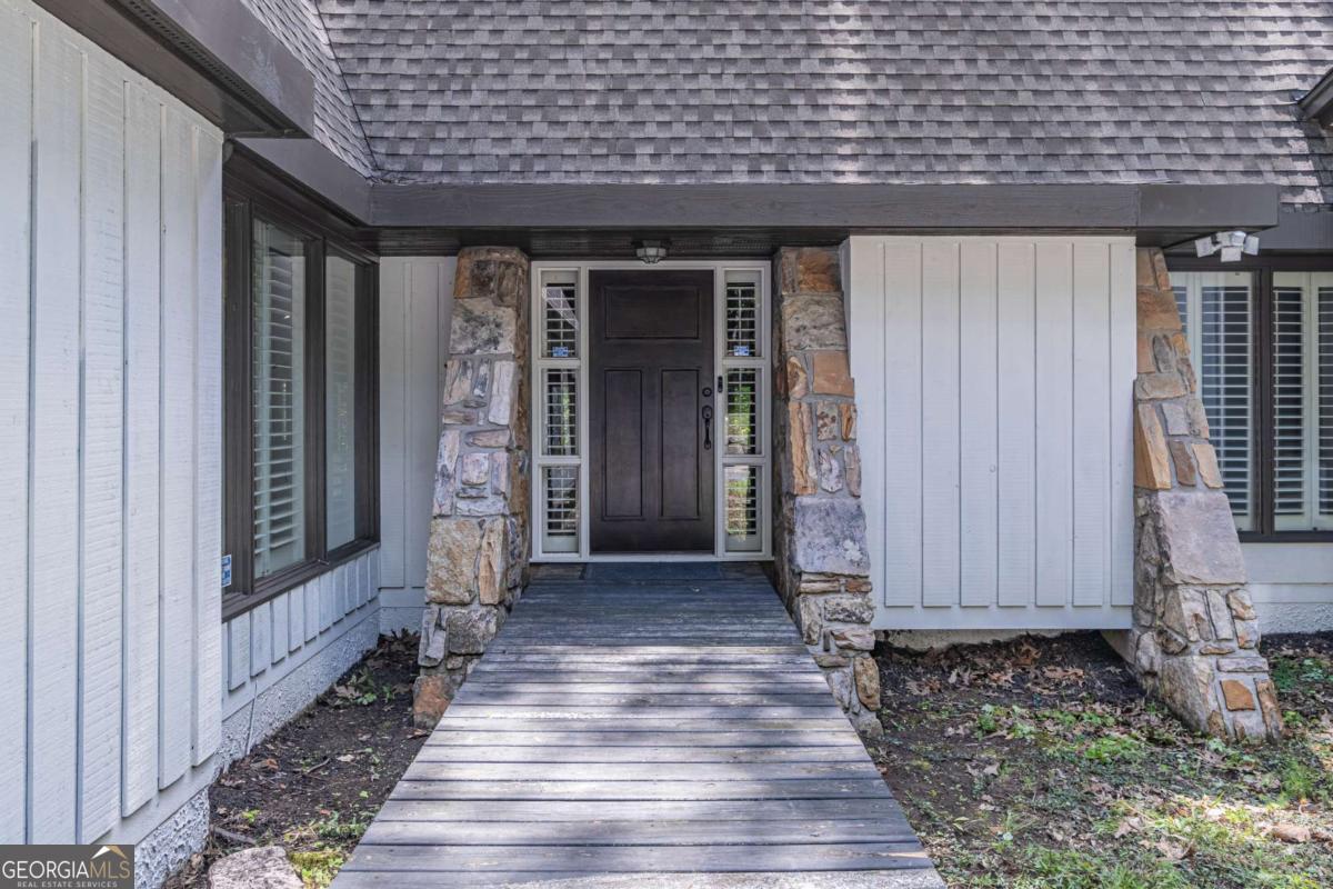 4022 Wesley Chapel RD