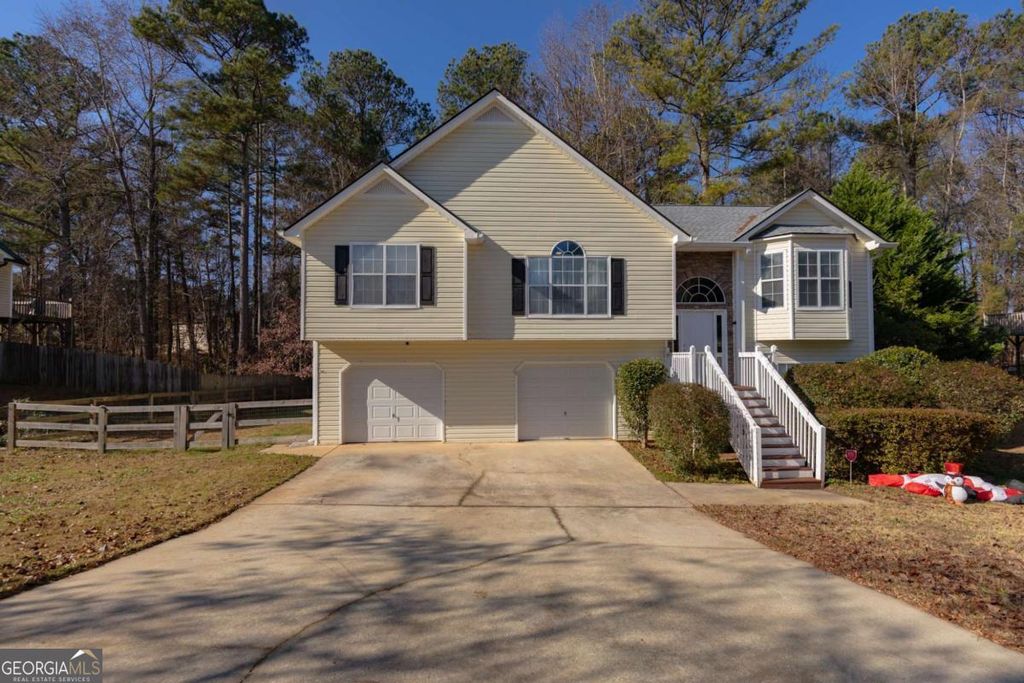 Photo of 121 Lester Road, Douglasville, GA 30134 (MLS # 10653525)