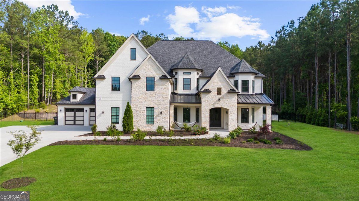 2400 Worth AVE